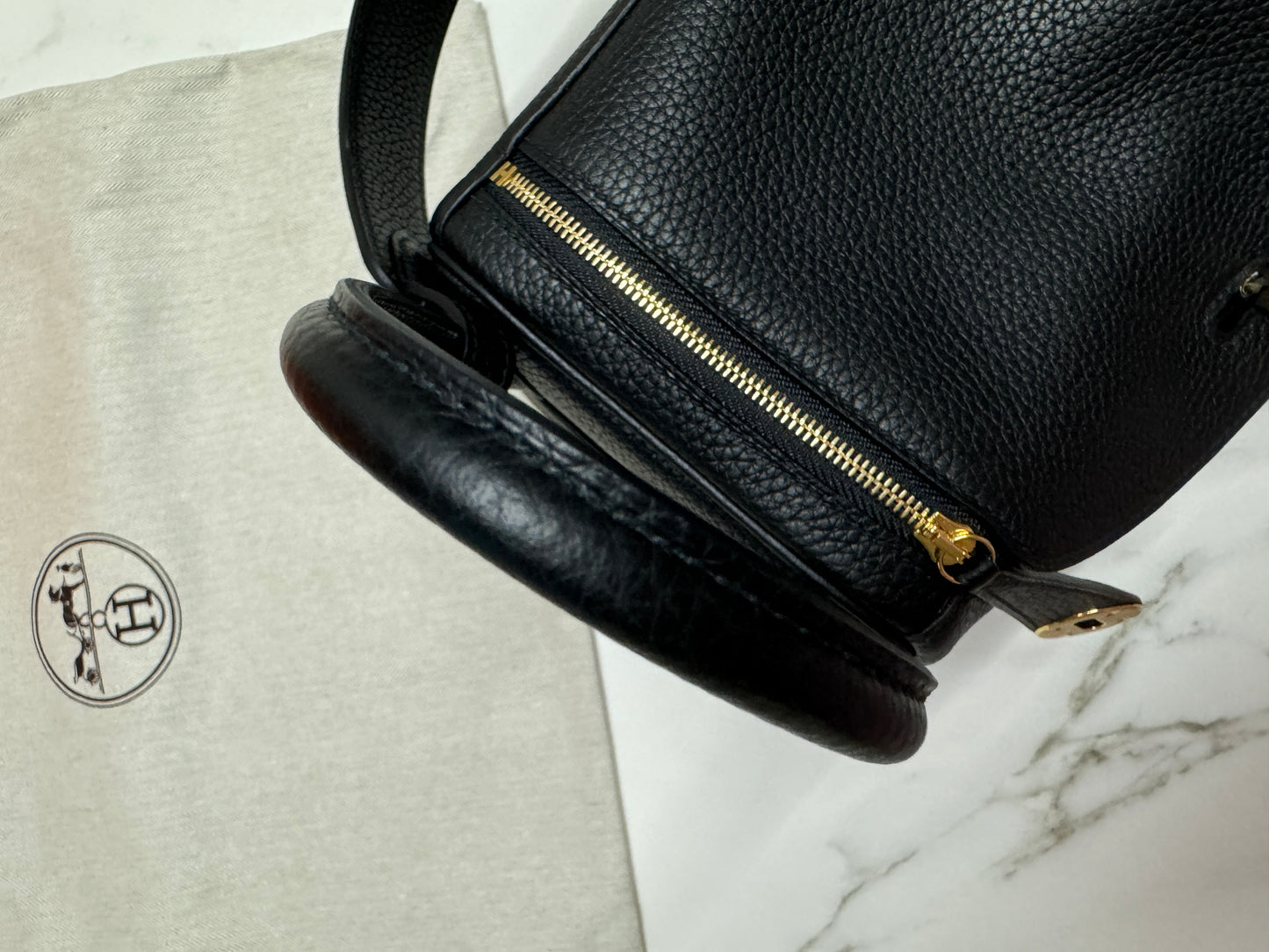 HERMES Lindy26 黑色金扣 TC