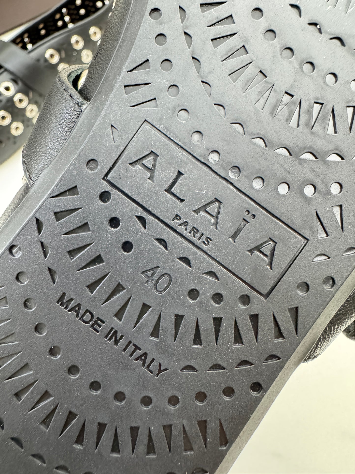ALAIA 柳釘芭蕾舞鞋