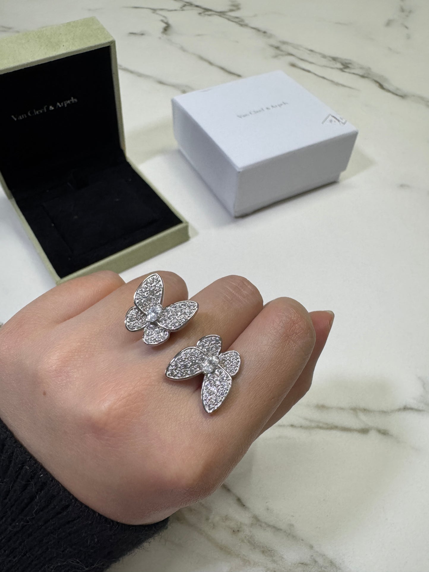 VCA Two Butterfly 指間戒 Between the Finger Ring 【純銀電鍍K金+莫桑】