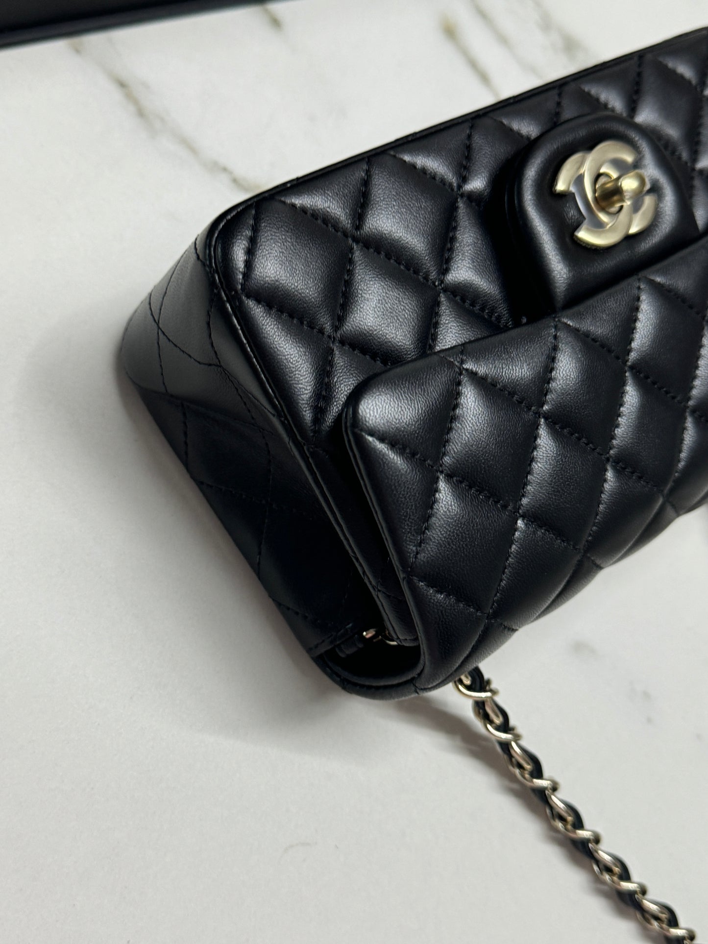 CHANEL CF20 羊皮 黑色淡金扣