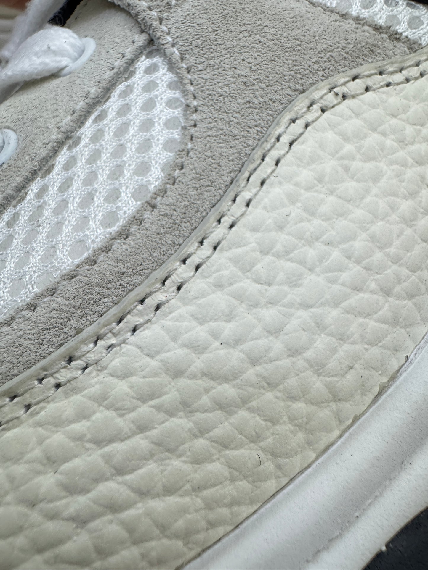 CHANEL 熊貓運動鞋