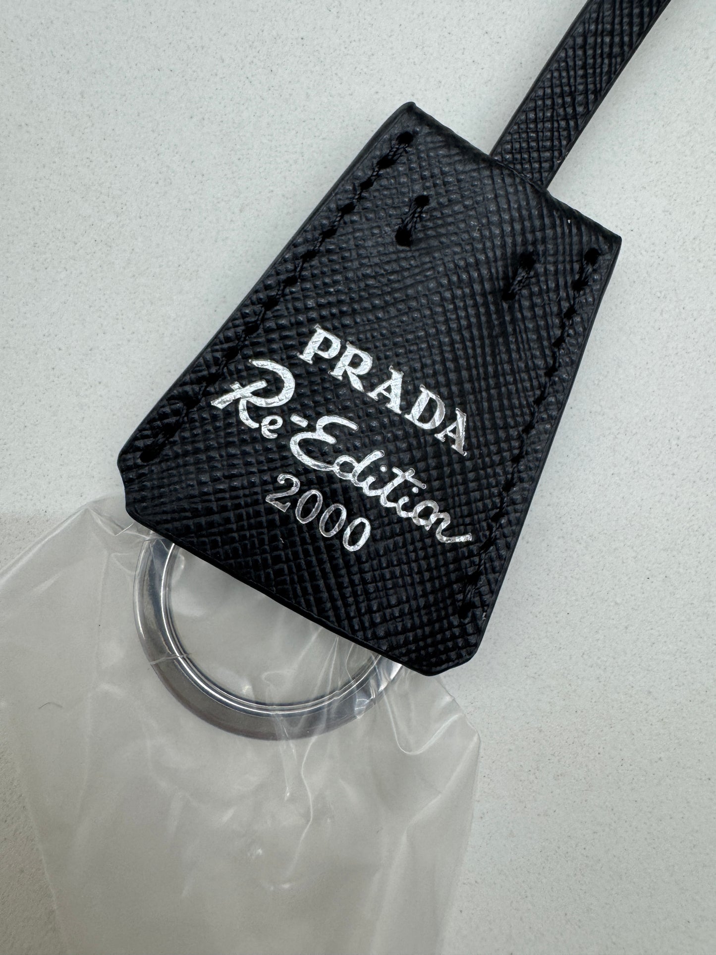 PRADA Re-nylon Hobo 舊版