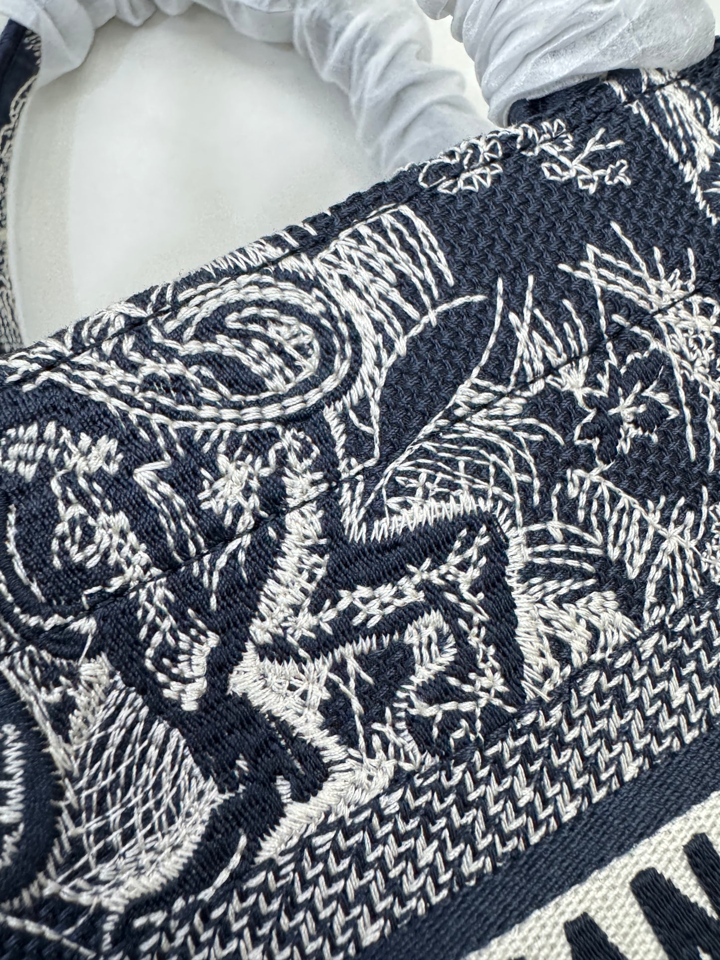 DIOR Book Tote Toile de Jouy Reverse Small