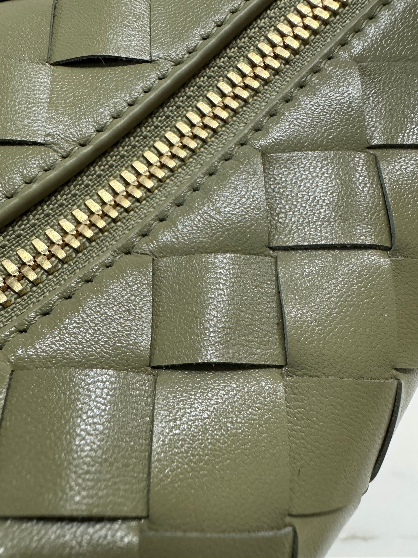 BV Wallace Travertine 洞石綠