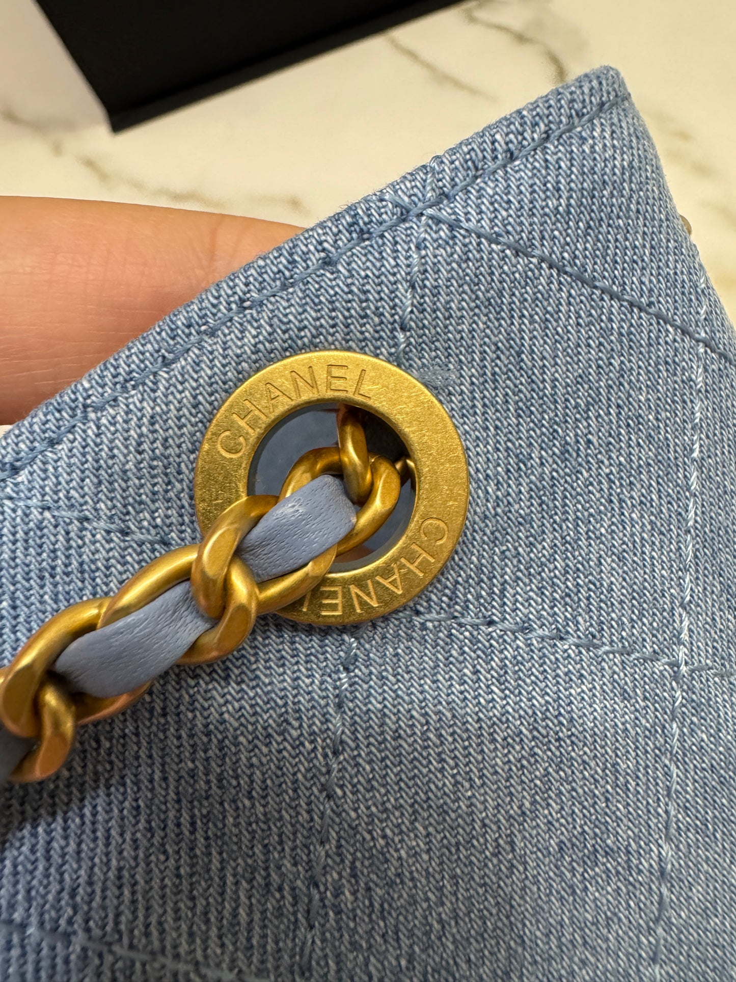 CHANEL 25C 淺藍牛仔三用背包 Multi-use Backpack Light Blue Denim