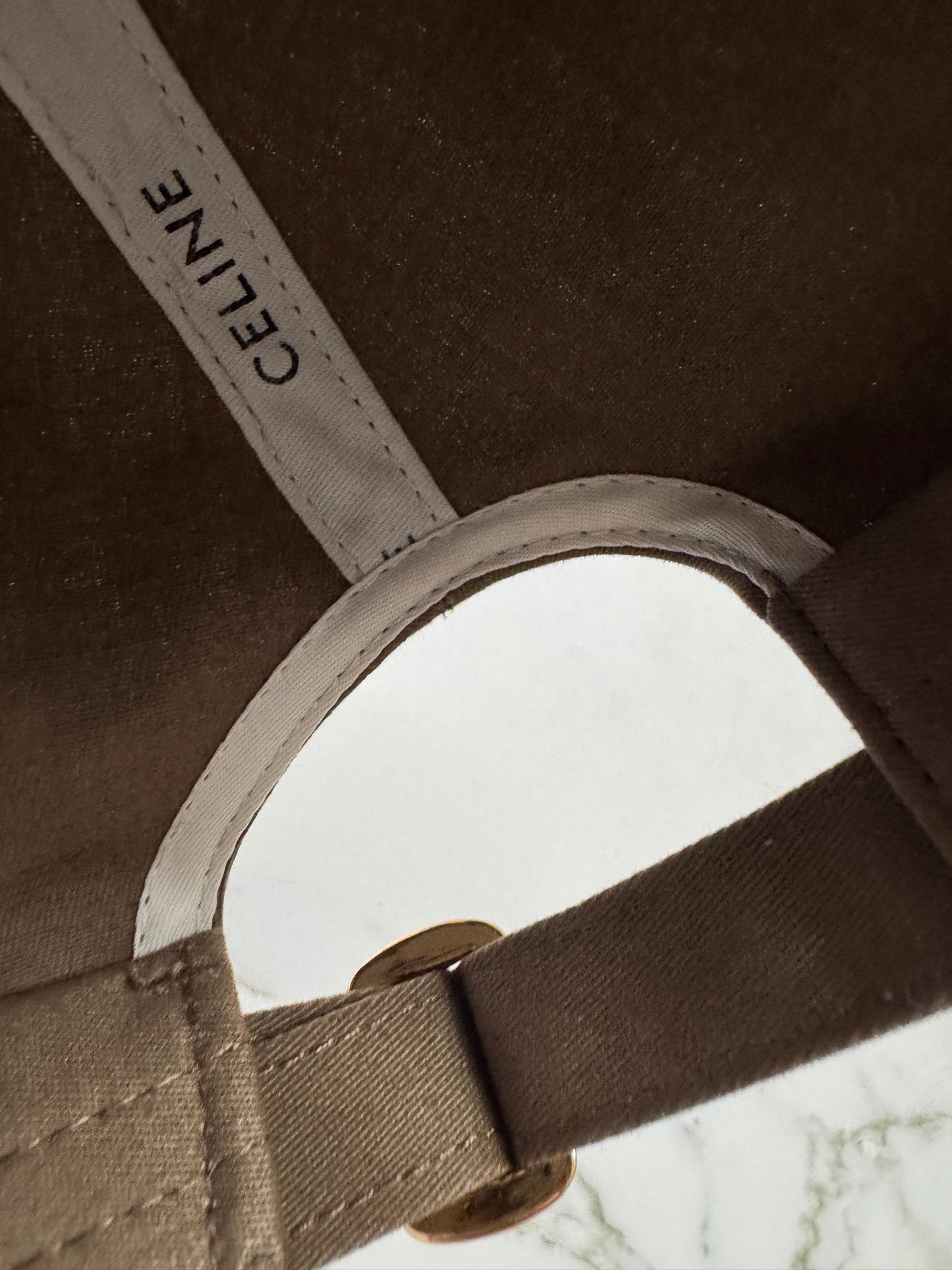 CELINE 凱旋門刺繡鴨舌帽 深棕色