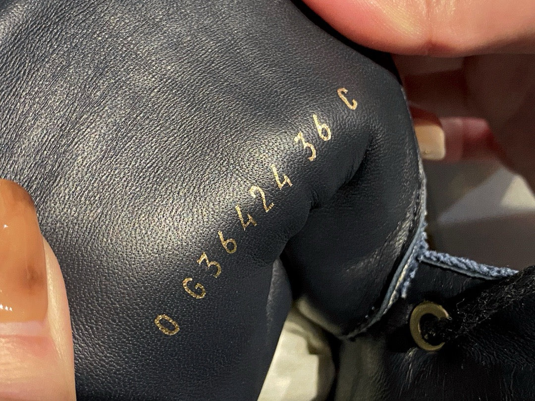 CHANEL 牛仔絲絨 菱格馬丁靴