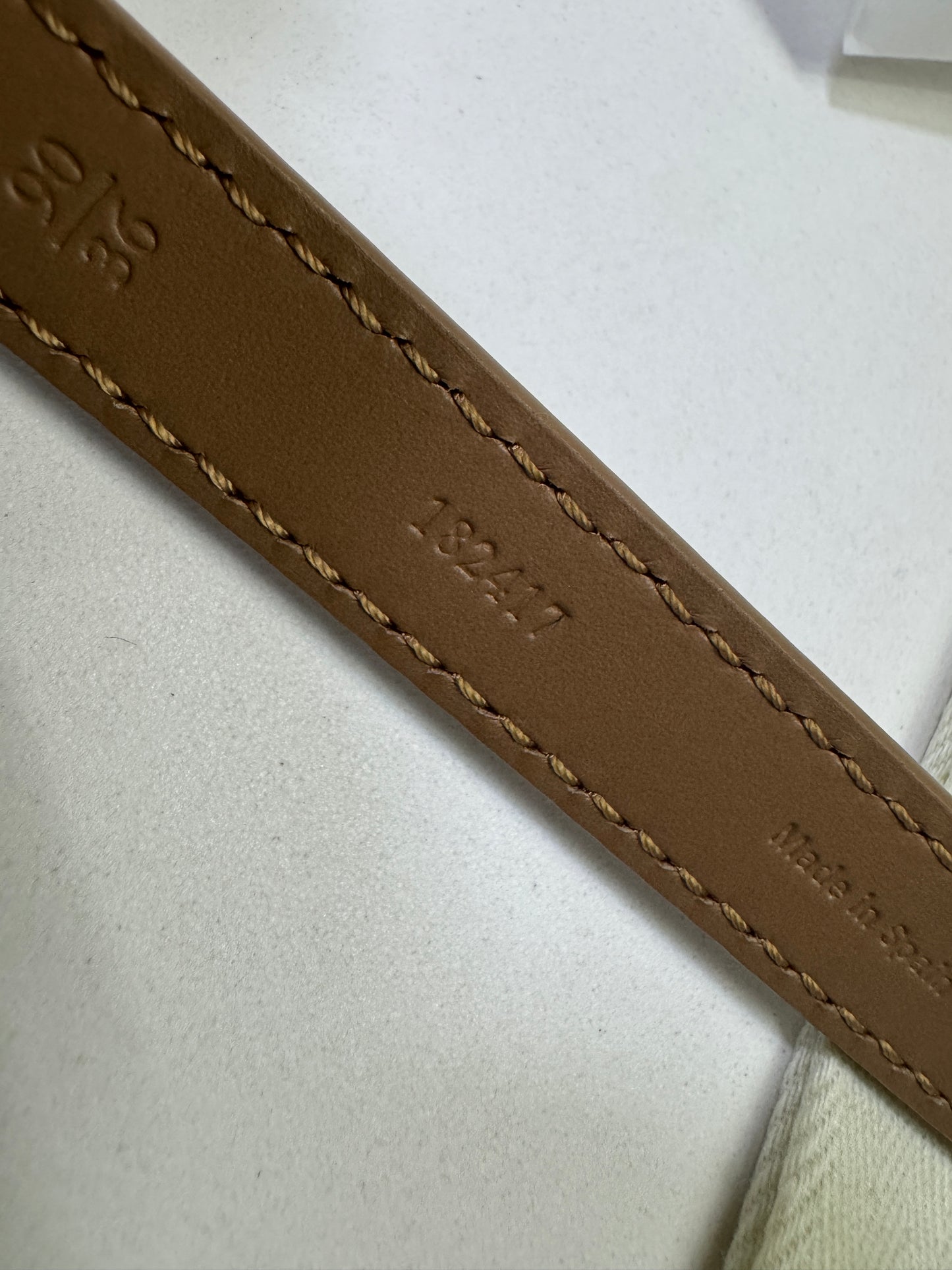 LOEWE 皮帶 卡其色金扣 Pebble Belt