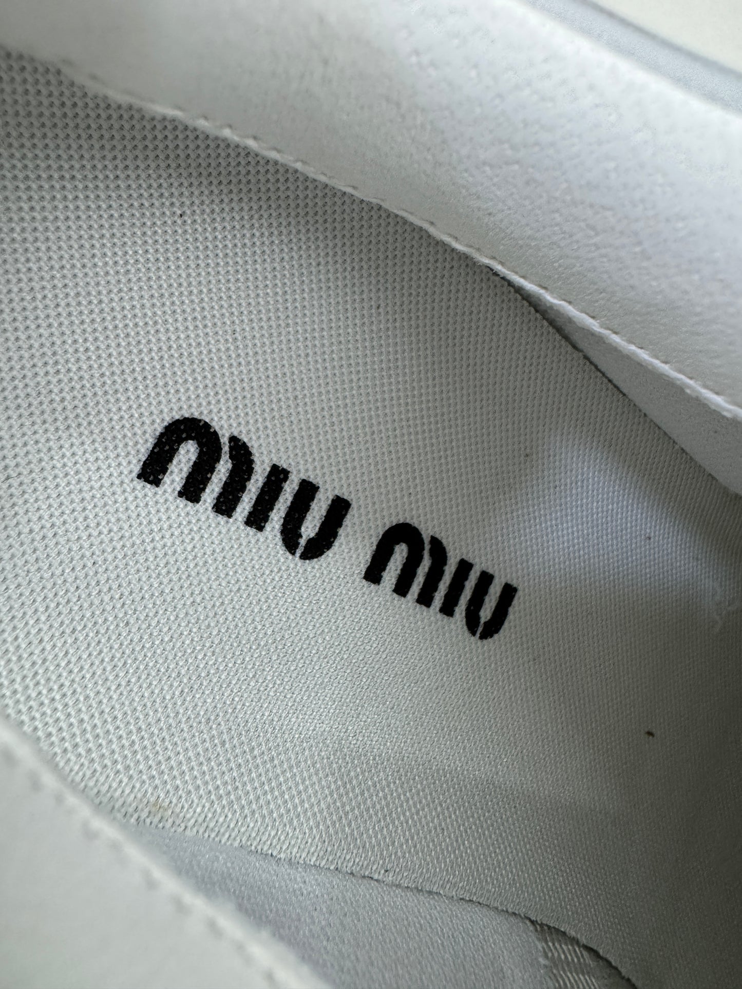MIU MIU X NB 25年版 做舊老爹鞋