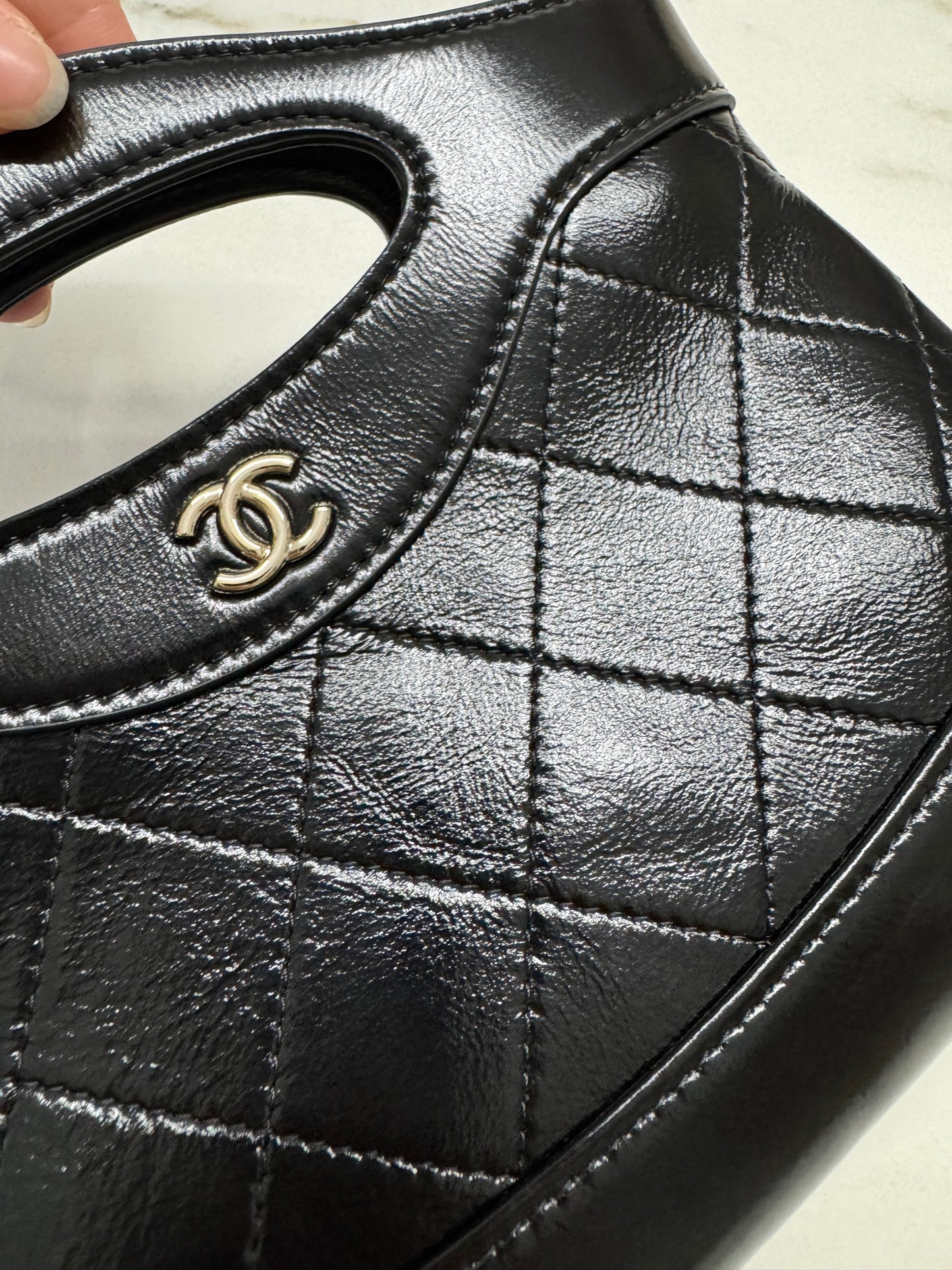 CHANEL 31Bag Nano 油臘牛皮
