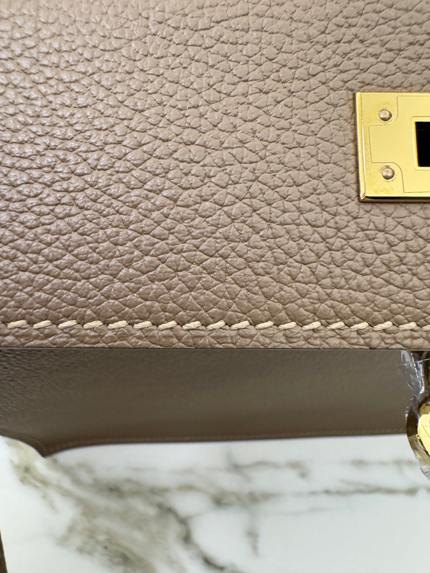 HERMES Kelly Danse 馬爾法米金扣 Evercolor 8Q GHW