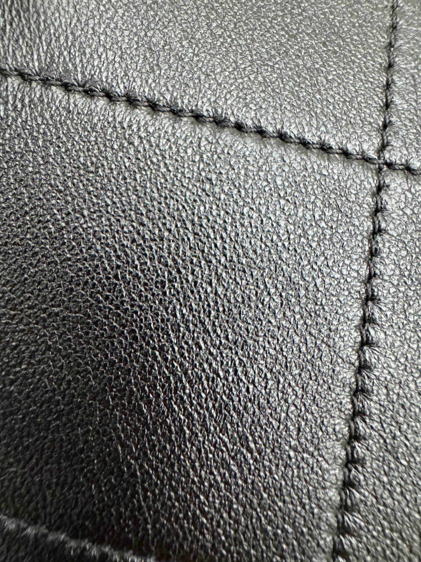 CHANEL 25P Hobo Small