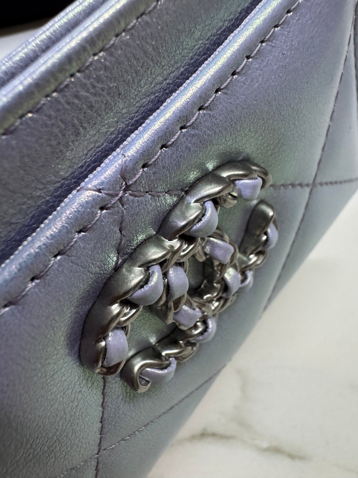 CHANEL 19卡包 22P人魚姬幻彩紫