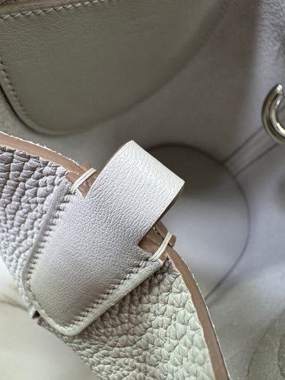 HERMES In The Loop 豬鼻菜籃子 M4奶灰色銀扣 Gris Pale PHW