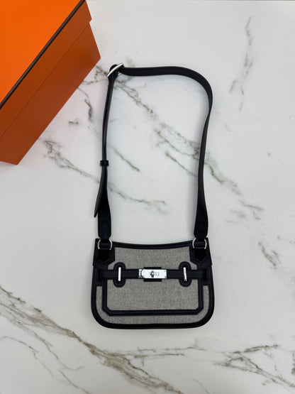 HERMES Mini Jypsiere 熊貓帆布 Swift/ Canvas