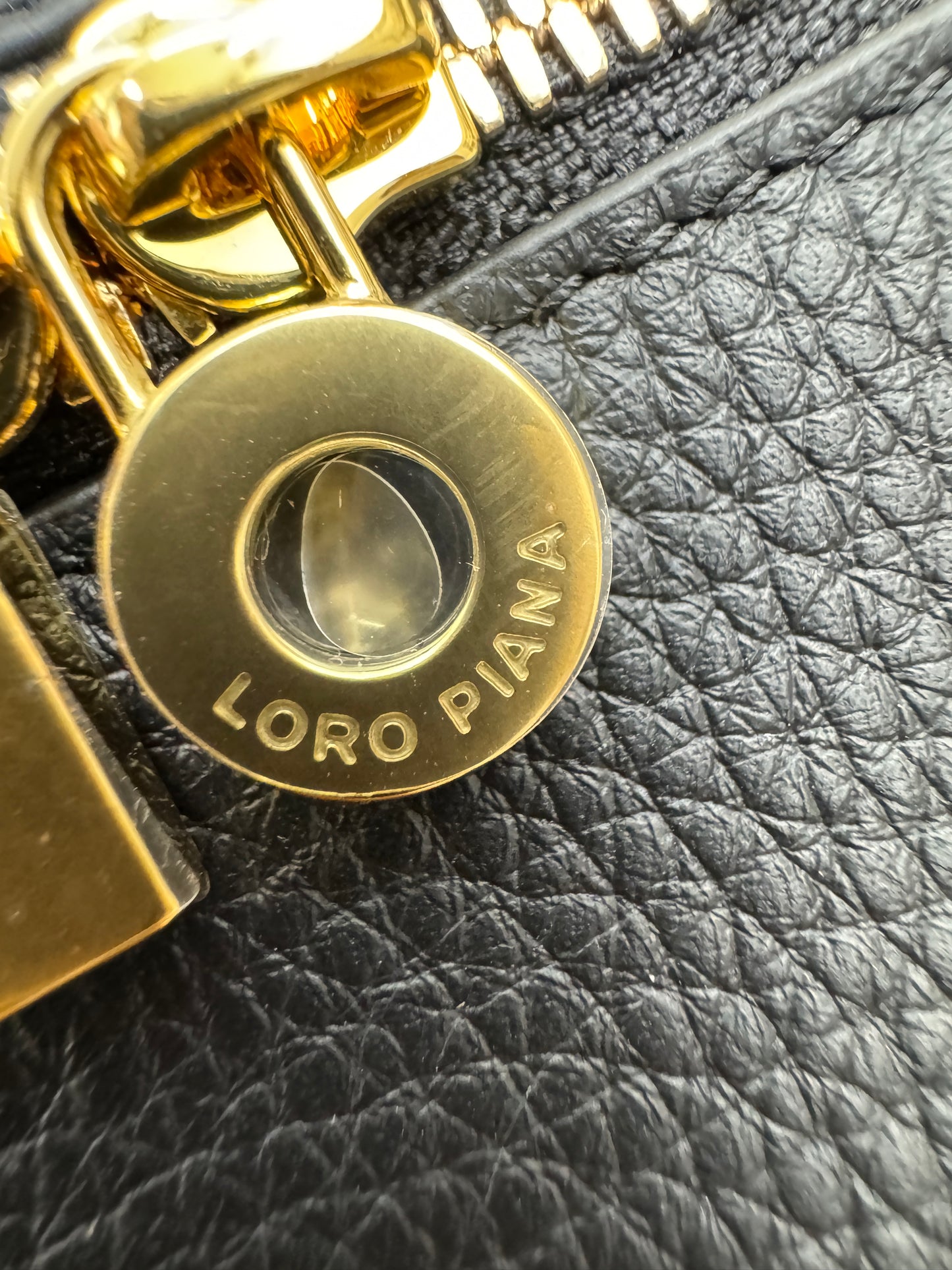 LORO PIANA Extra Pocket 19 黑金