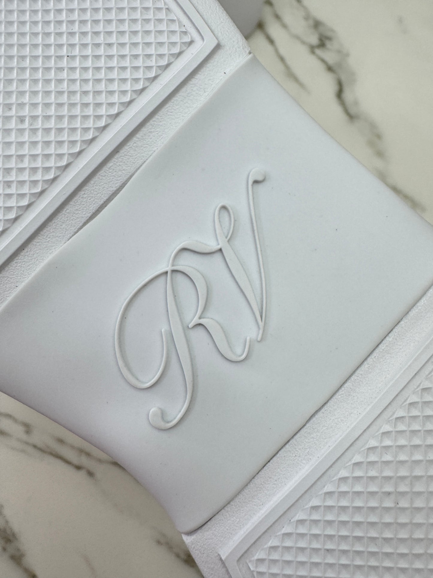 RV 厚底小白鞋 Viv Skate Sneakers