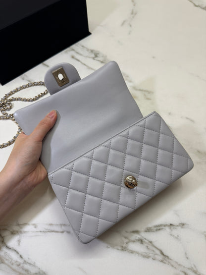 CHANEL Mini CF Handle 25P 淺灰色羊皮