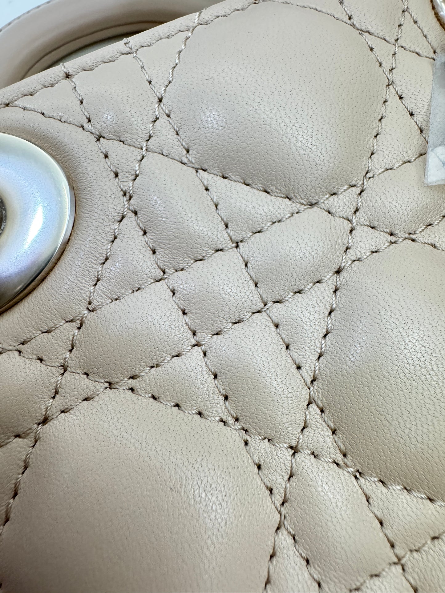 DIOR D-Joy Small 胭脂米 Powder Beige￼