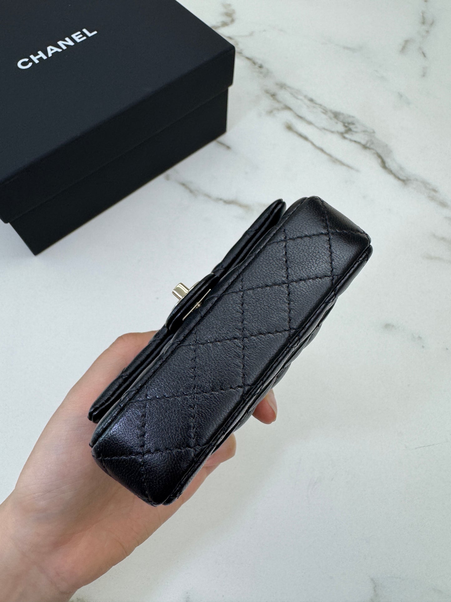 CHANEL 迷你CF包掛 黑色