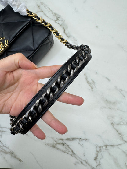 CHANEL 19Bag 黑金 Small