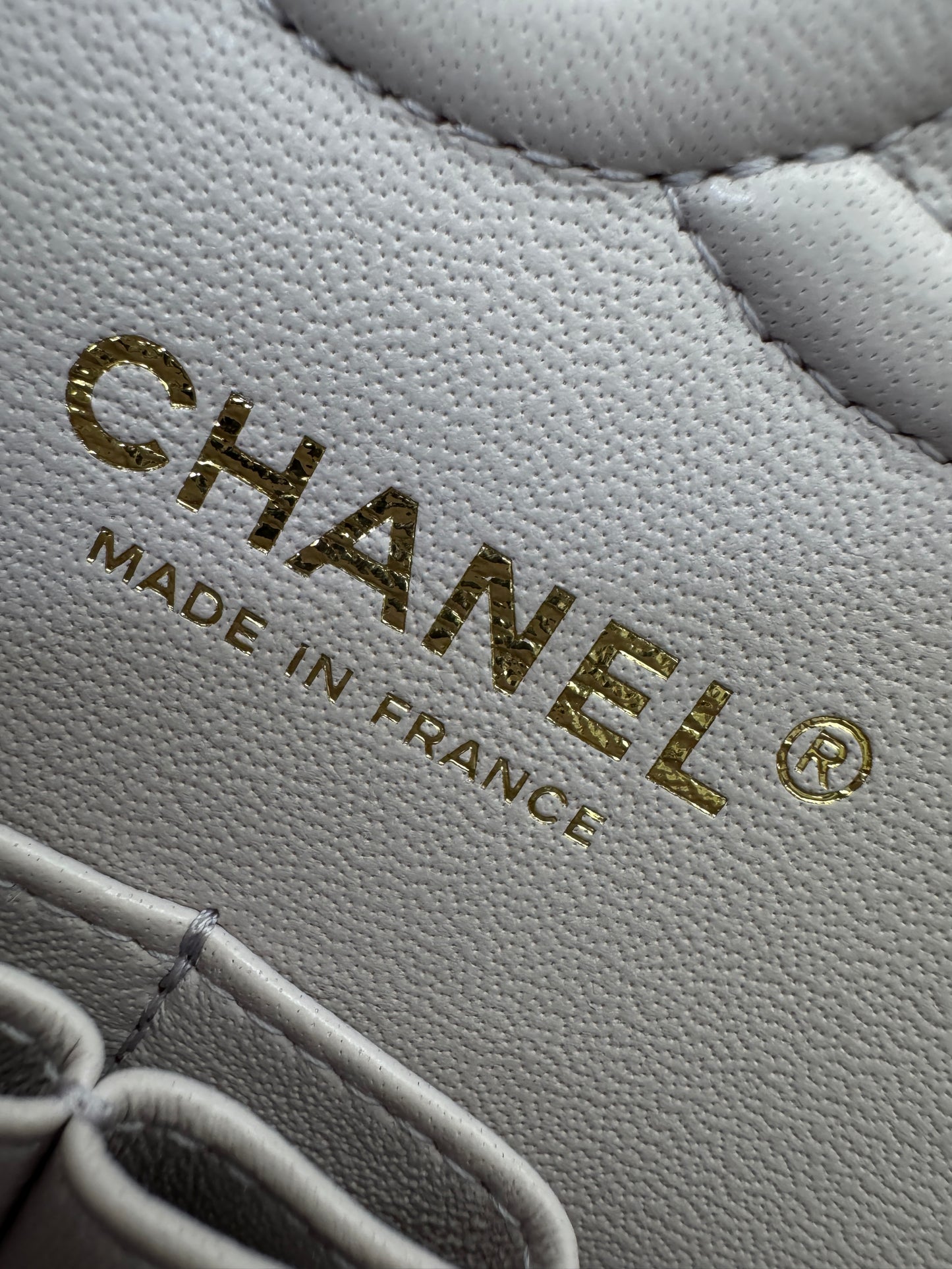 CHANEL 21S 淺粉紫 Classic Flap Small CF23 Liliac