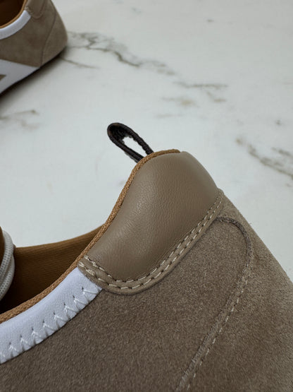 LV Sneakerina 卡其色