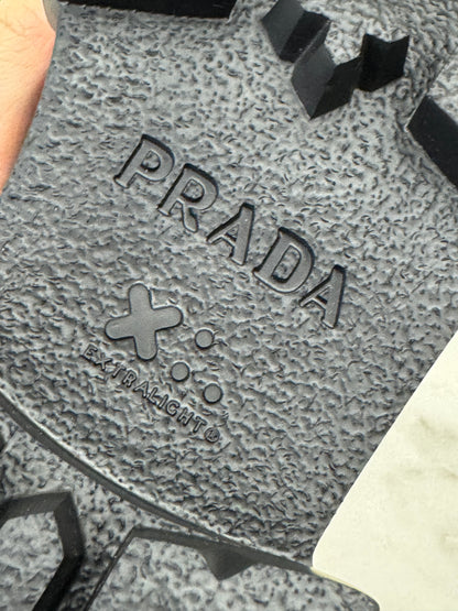 PRADA Loafers 齒輪底 Super Light