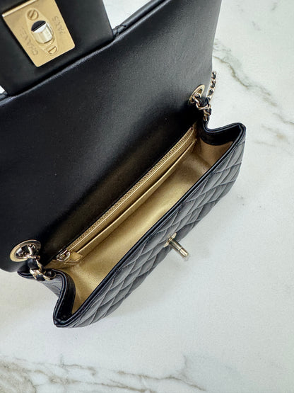 CHANEL 25K亮面淺金球 Mini CF20 Pearl Crush