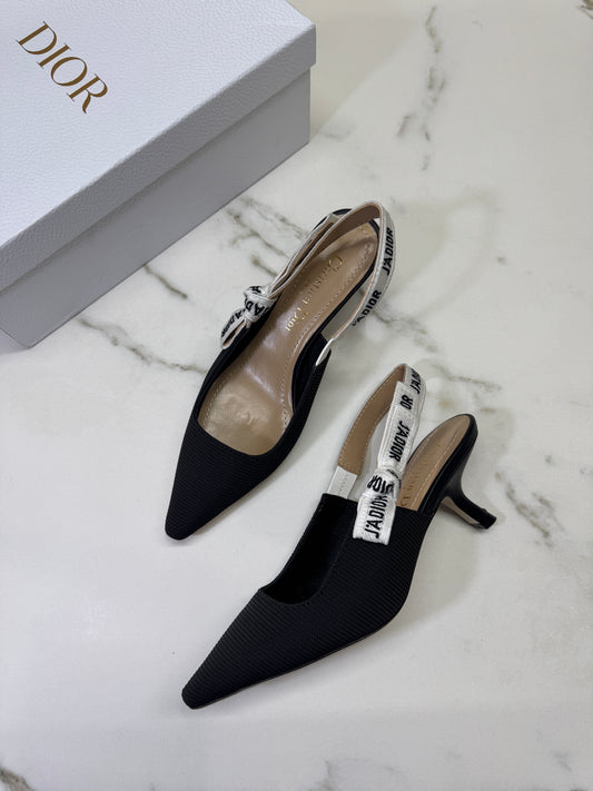 DIOR J'adior 科技布貓跟鞋