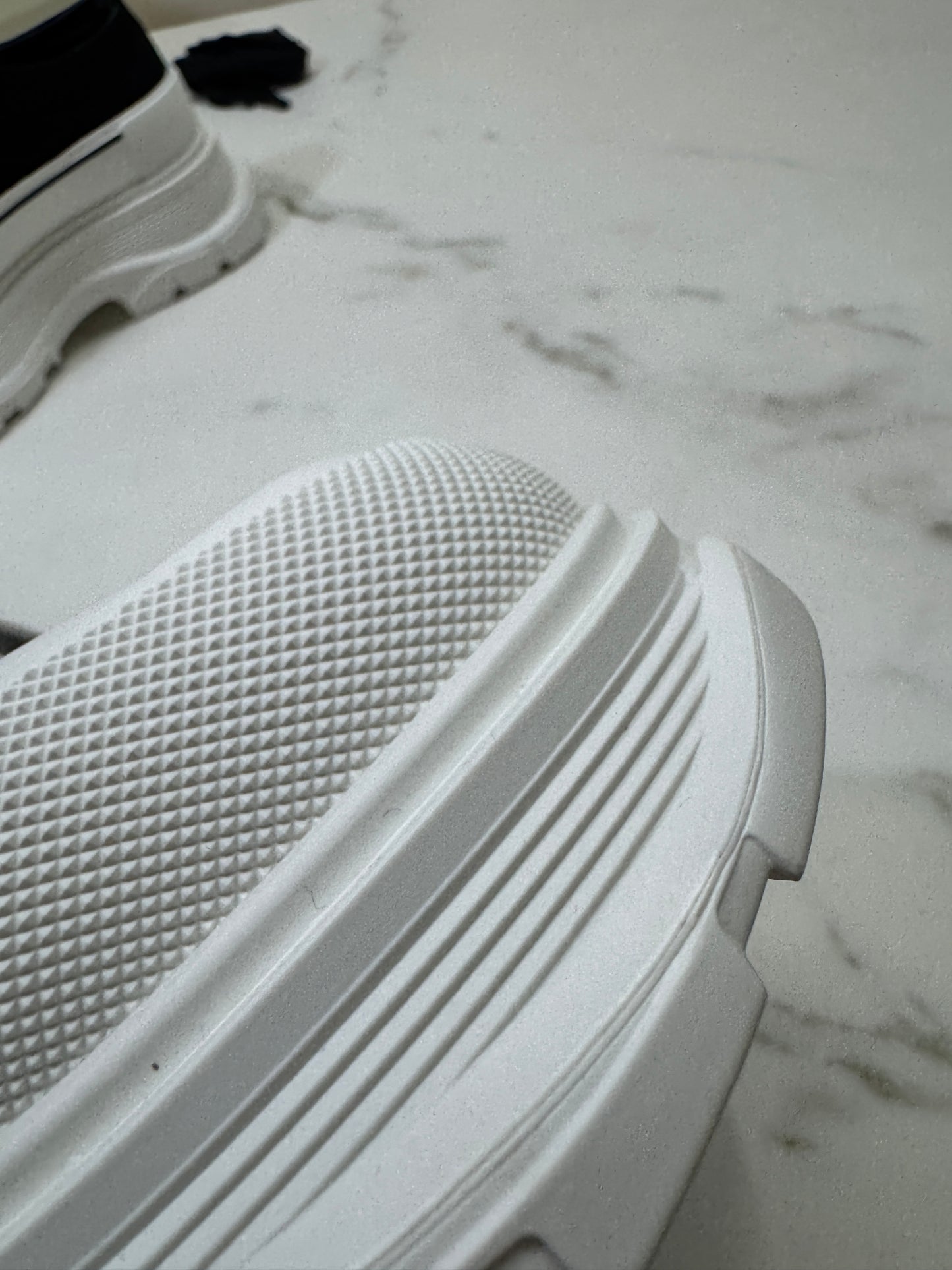 McQUEEN Tread Slick Canvas