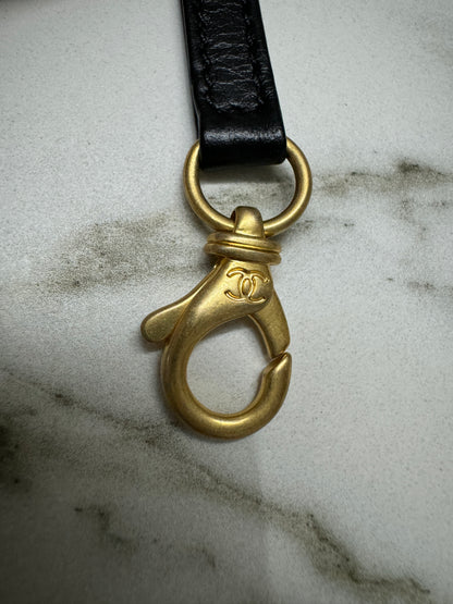 CHANEL 22 Backpack 黑金