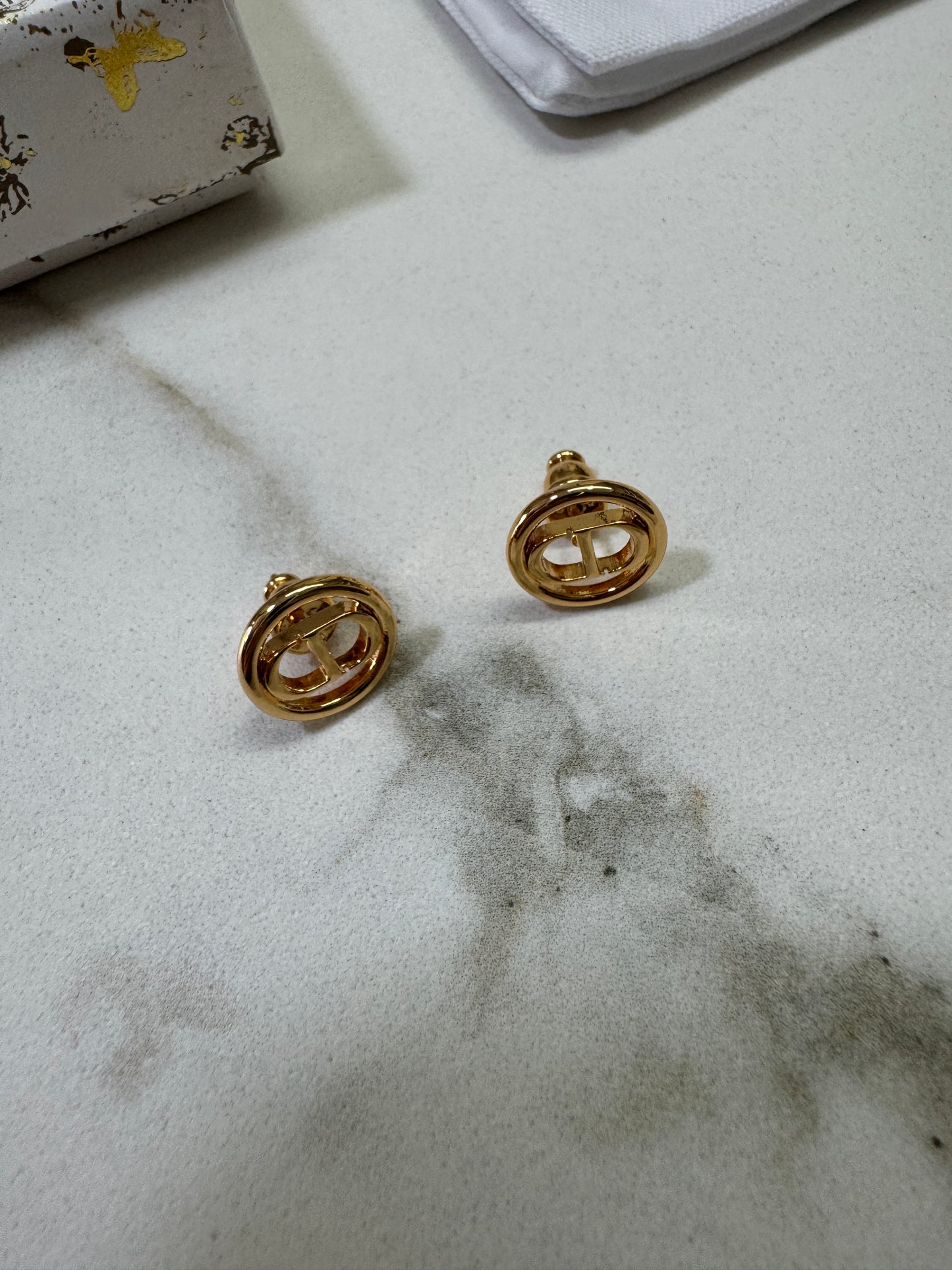 DIOR CD圓形鏤空耳環