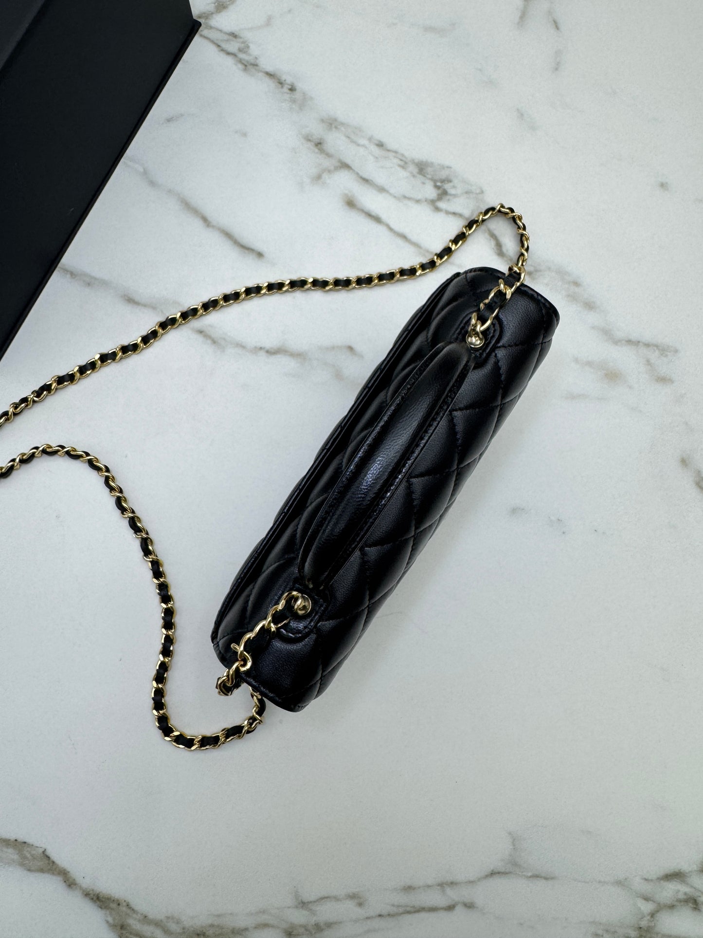 CHANEL 25B 手柄郵差 Wallet on Chain