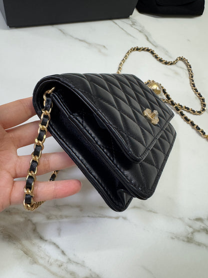 CHANEL 金球woc