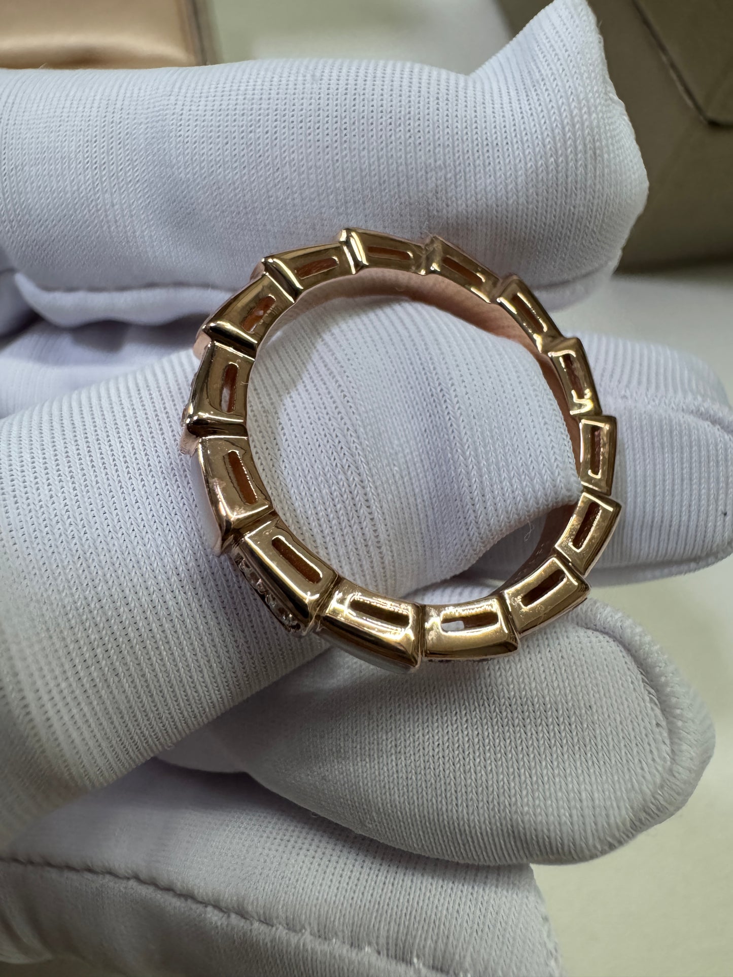 BVLGARI Serpenti 18K玫瑰金 貝母 鑽石戒指【真金真鑽】