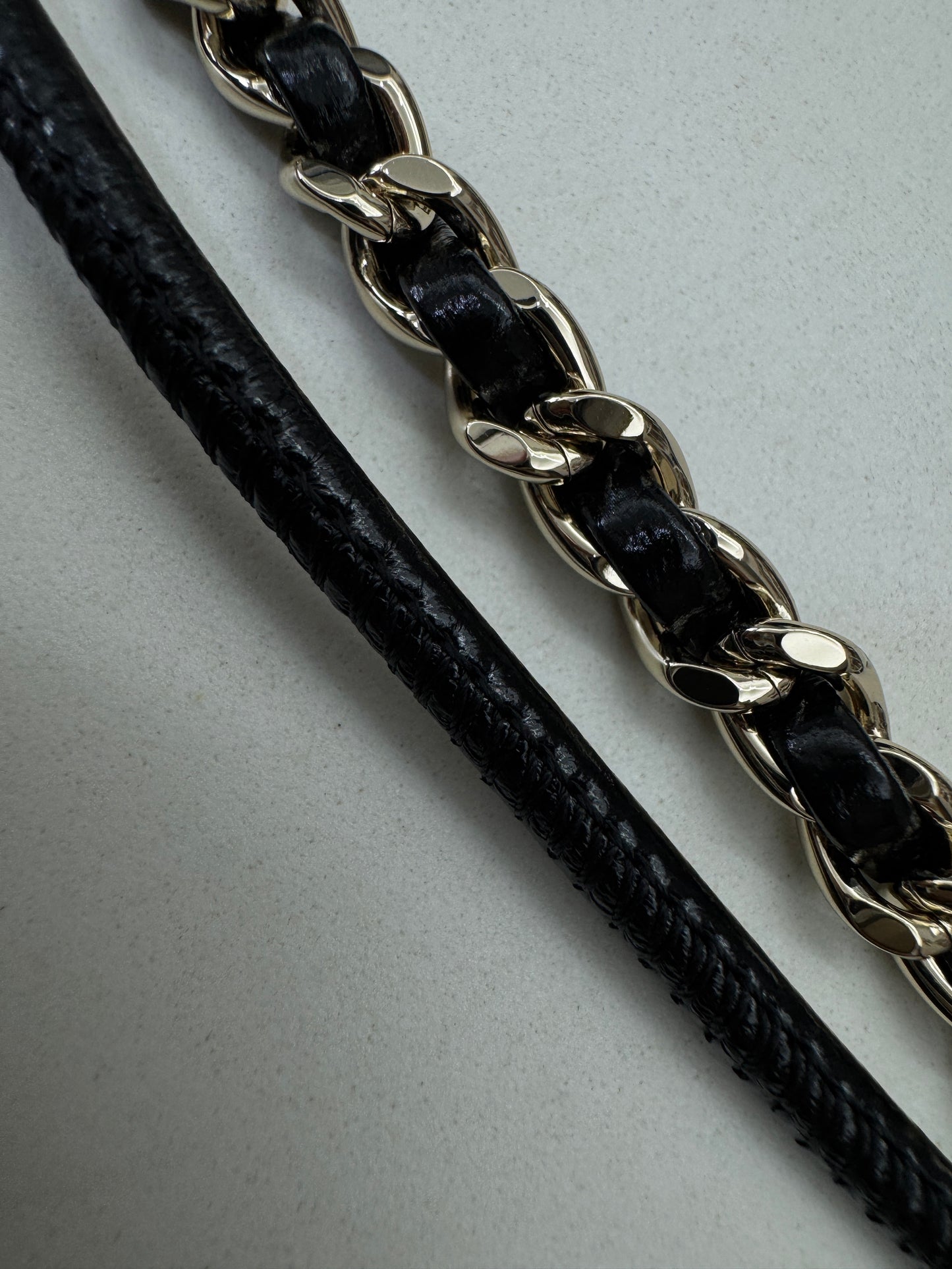 CHANEL Mini 31 Bag 油蠟羊皮（新版）