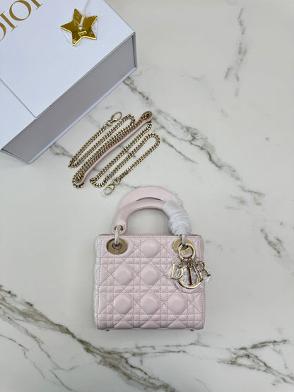 DIOR Mini Lady Dior 羊皮三格 淡粉色