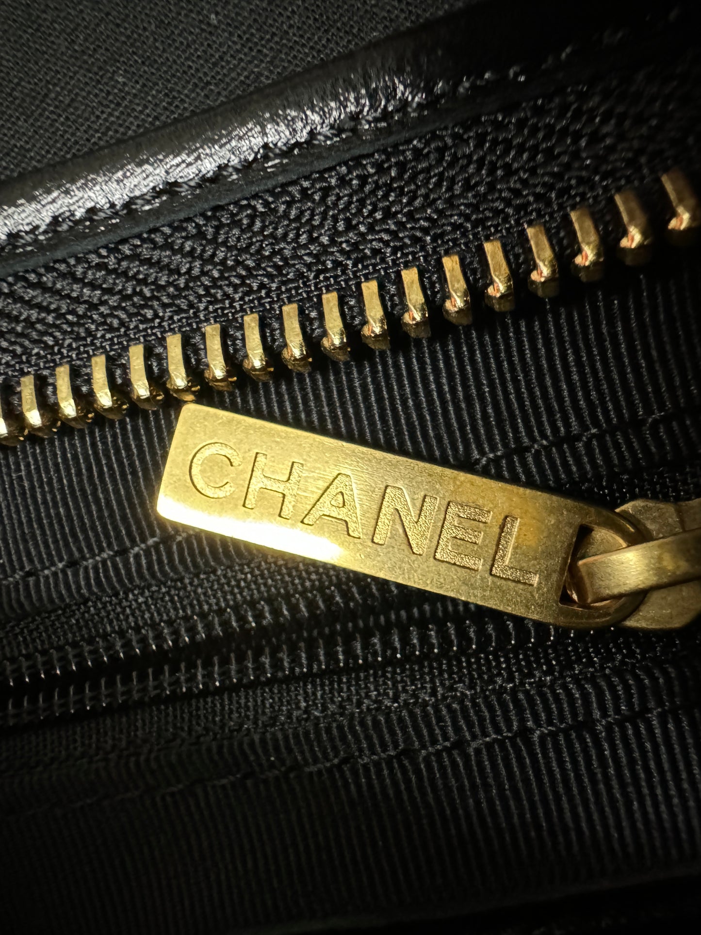 CHANEL 24A 手工坊系到 hobo 大號 黑色