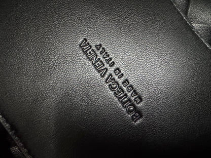 BV Andiamo Medium 黑銀