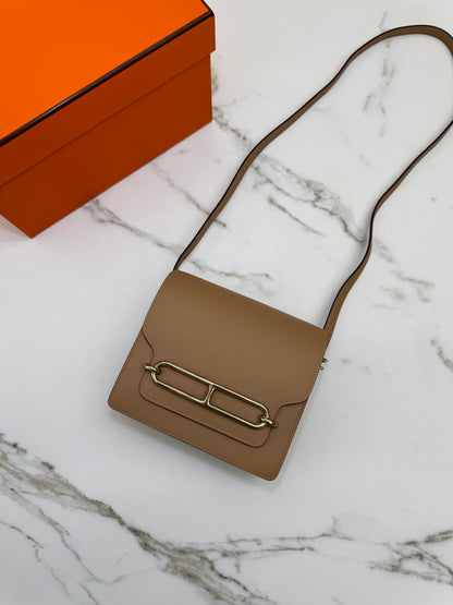 HERMES Roulis 19 奶茶色淺金扣 Chai Evercolor PBHW