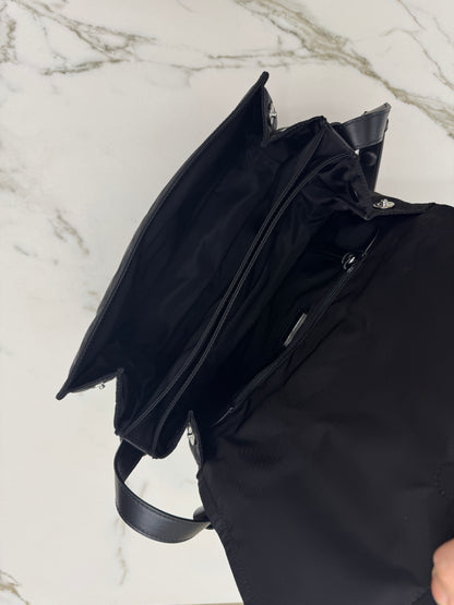 PRADA Cini 郵差包黑色 Medium