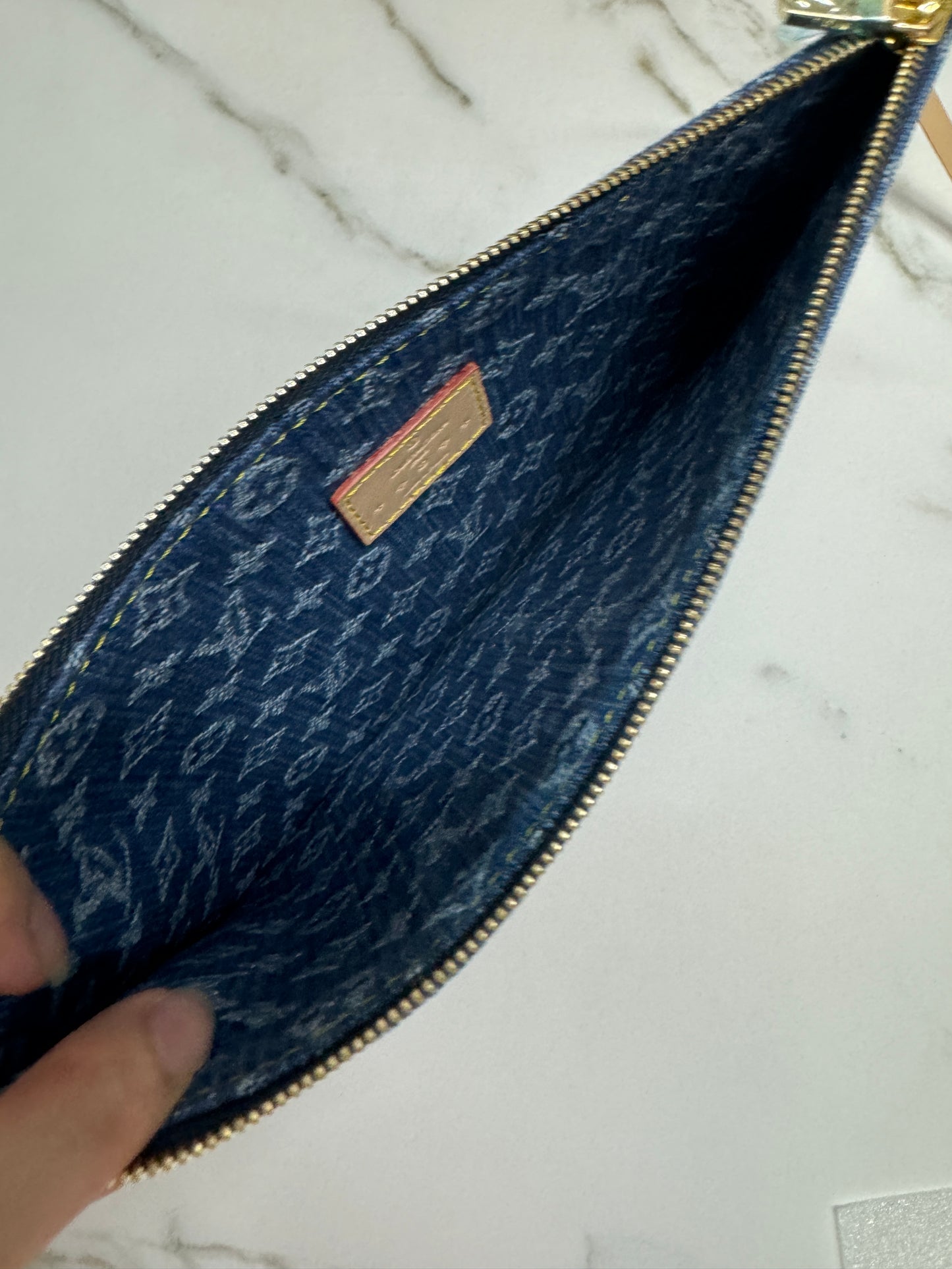 LV Carryall MM 深藍牛仔