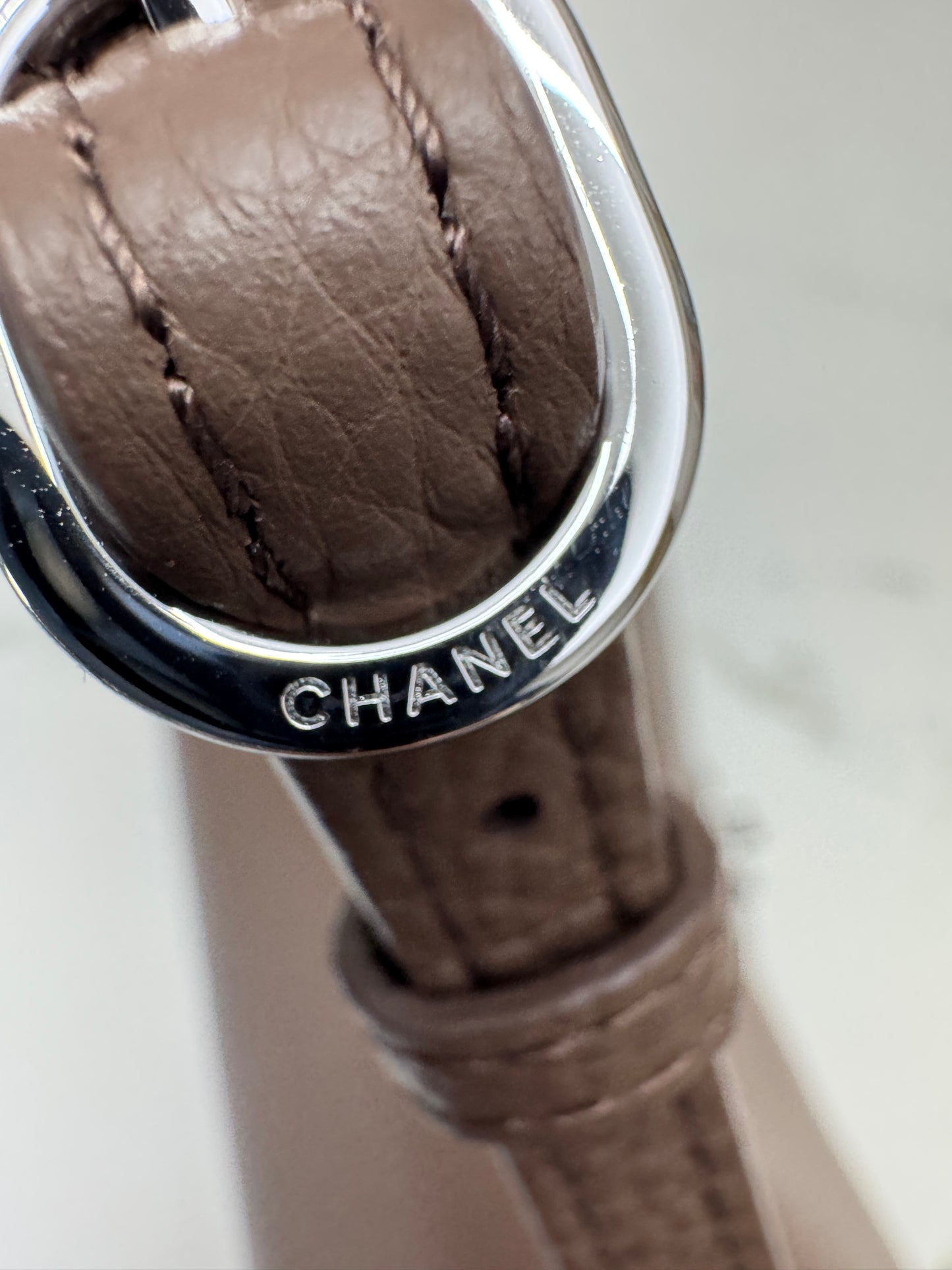 CHANEL 26S Maxi Flap Small 32cm 淺棕色