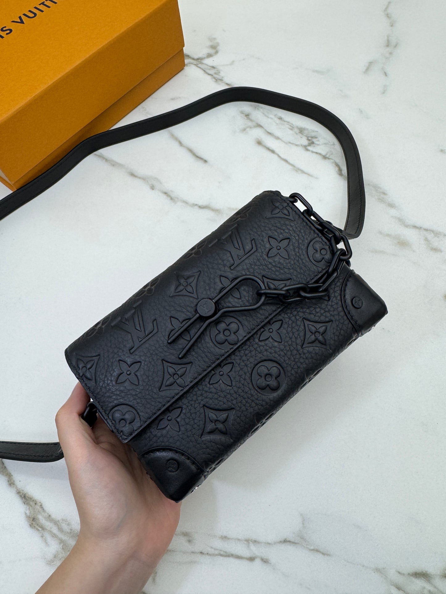 LV Steamer Wearable Wallet - Monogram Taurillon Leather