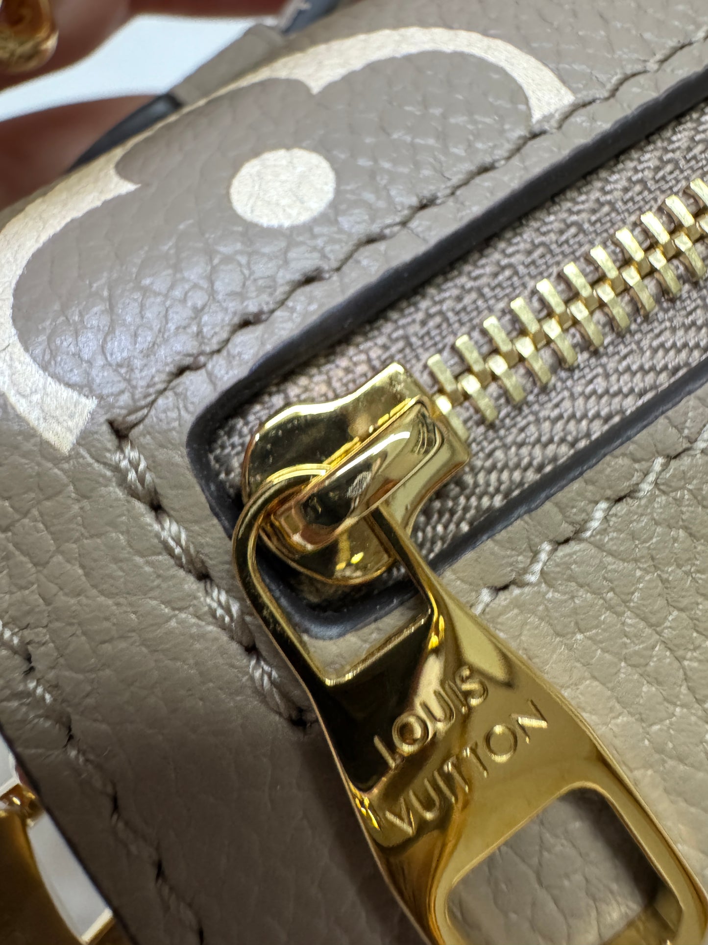 LV Pochette Metis 大象灰