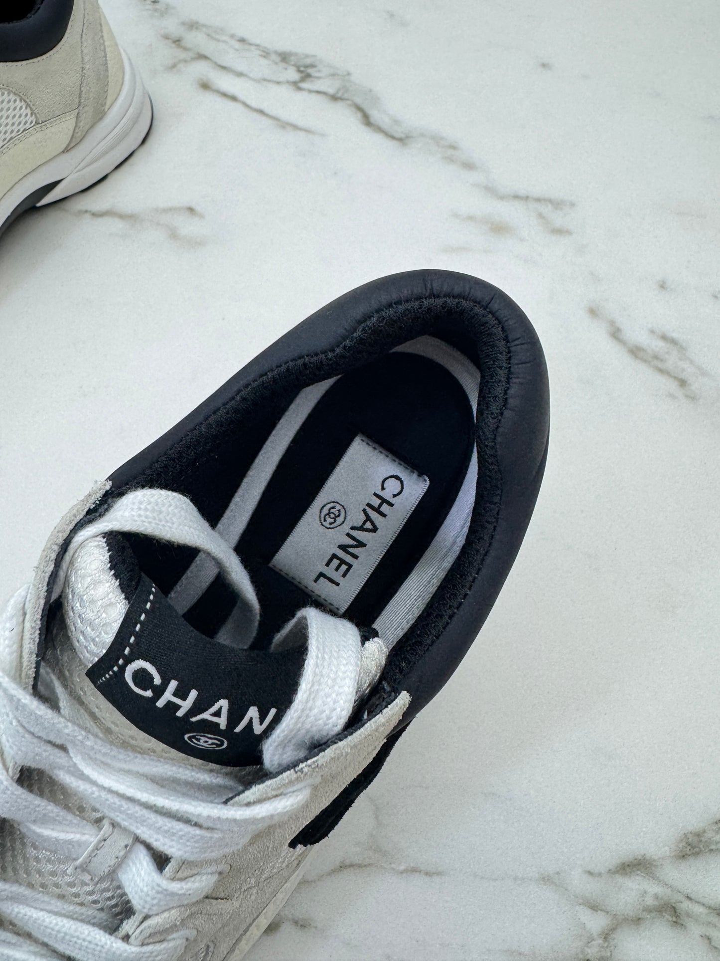 CHANEL 熊貓運動鞋