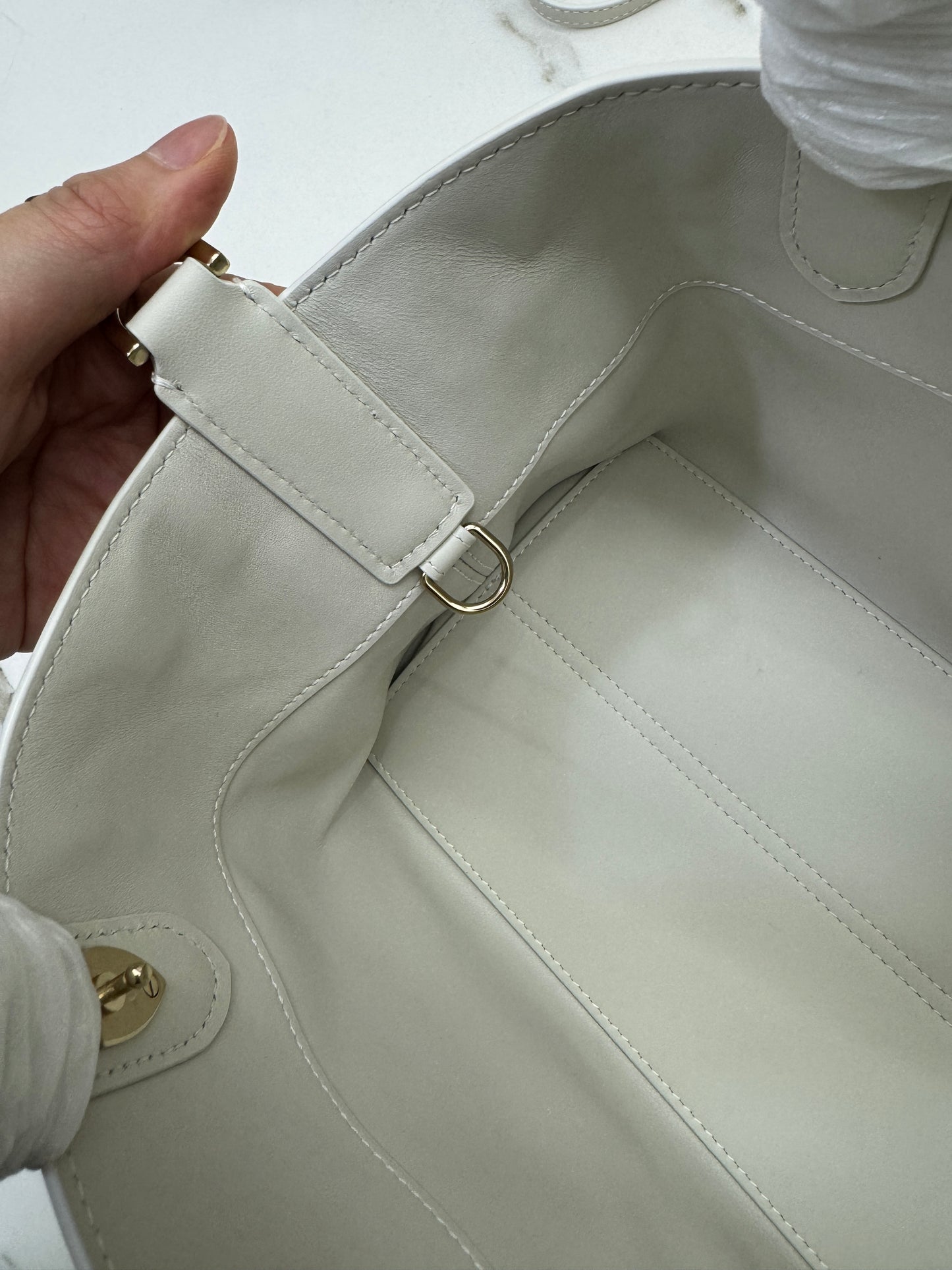 DIOR Toujours Small 白色
