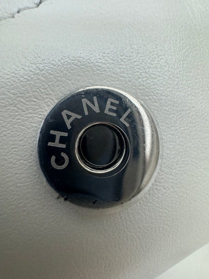 CHANEL 22Bag Small 白銀