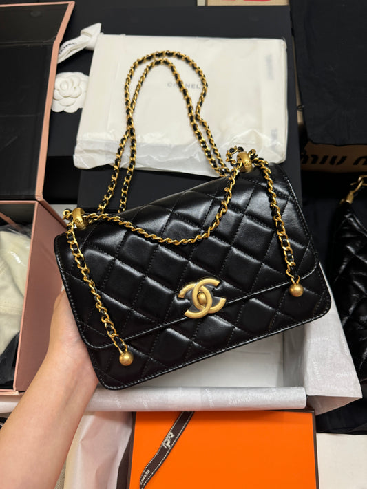 CHANEL 雙金球 中號 黑色 M